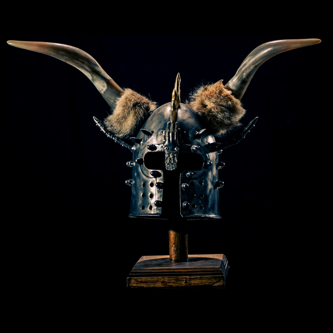 casque de viking métallique